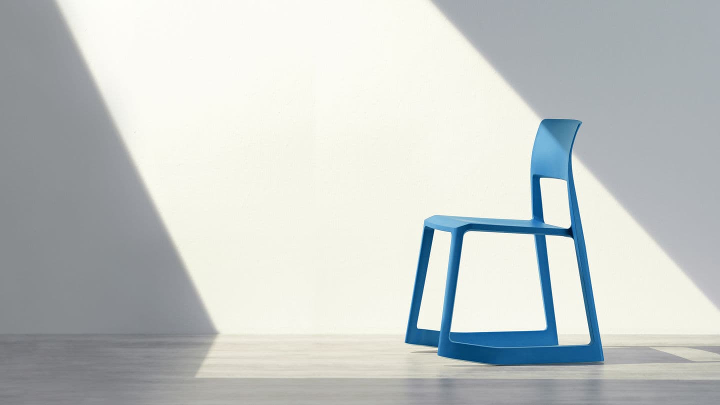 Silla azul de diseño